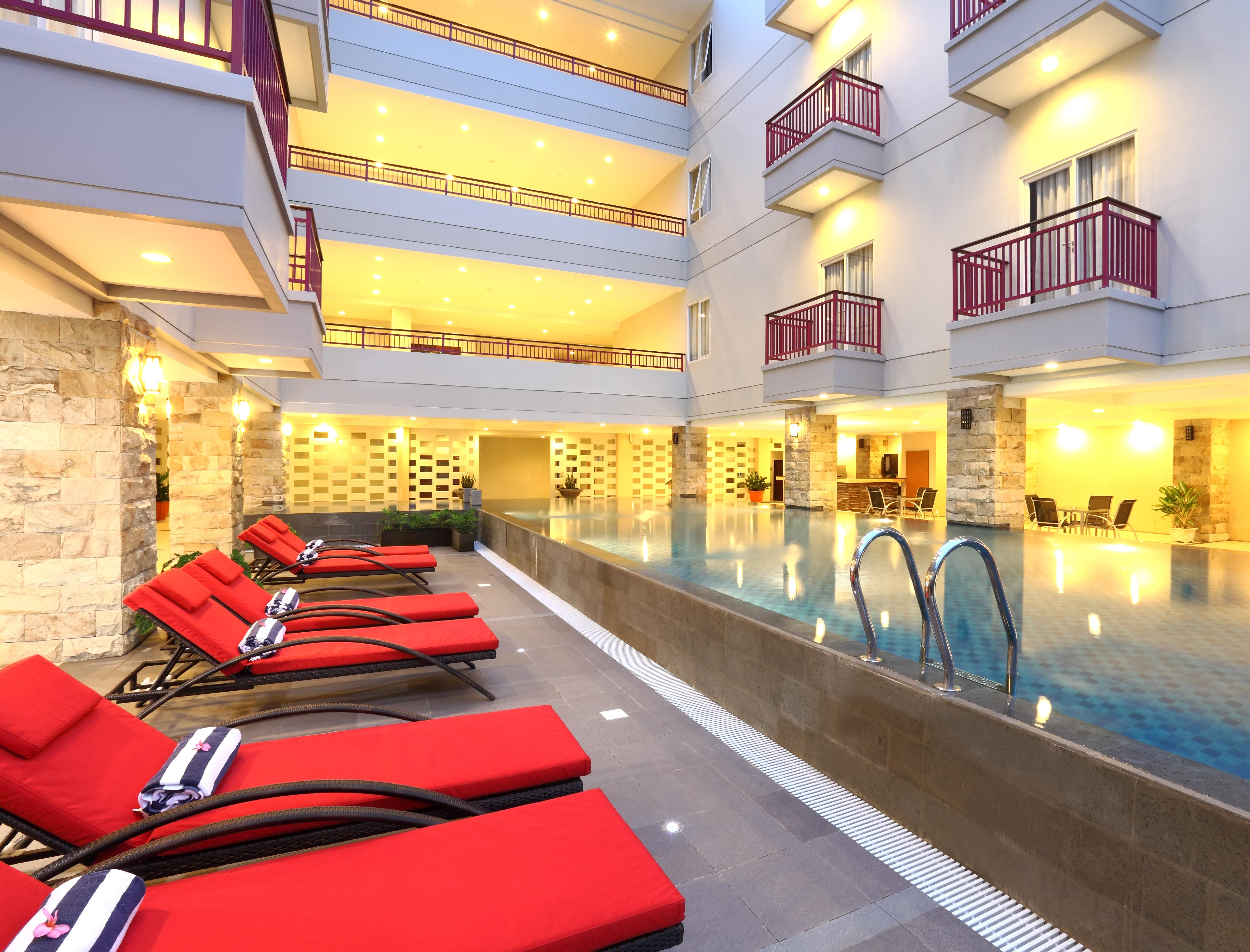 Lombok Plaza Hotel And Convention Матарам Экстерьер фото