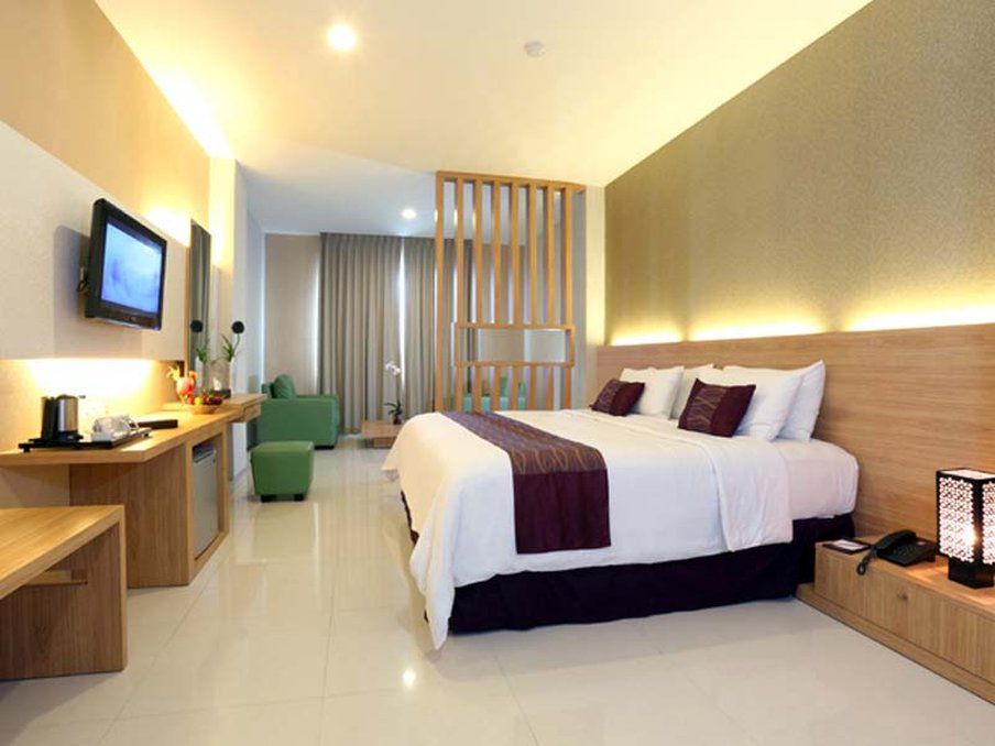 Lombok Plaza Hotel And Convention Матарам Экстерьер фото